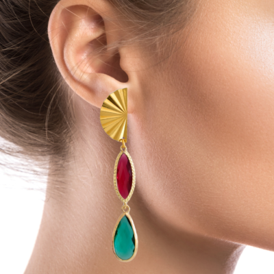 The golden fan stud paired with colorful crystal drops are the perfect way to set your mood with color. Color is a mood-setter, and it can transform the simplest piece of jewelry into something special. Deep red, gold, and teal are the perfect combination to achieve a color-chic look. Fans are a party ready pair of earrings that will add a little extra shine to your stack.