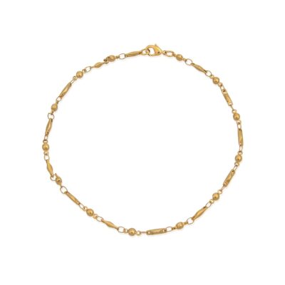 This stainless-steel anklet is going to add something special to your look! No matter how you stack or wear it, you’ll shine bright wherever you go.