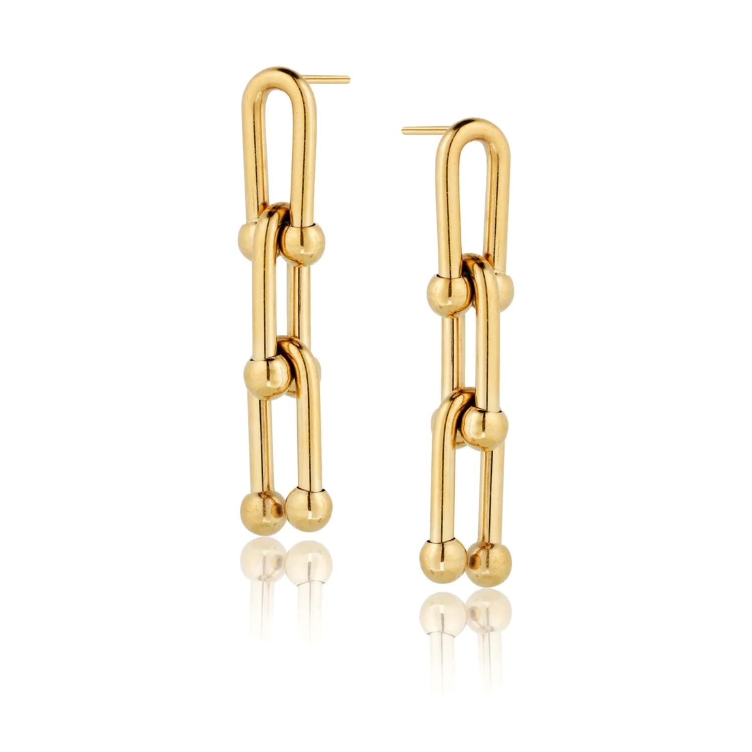 Gold Tiffany link earrings. These earrings are made of high-quality materials. Their gold-plated brass shines beautifully. They look good with any outfit, whether it's for a special occasion or your everyday clothes. These earrings will be an excellent addition to your jewelry collection.